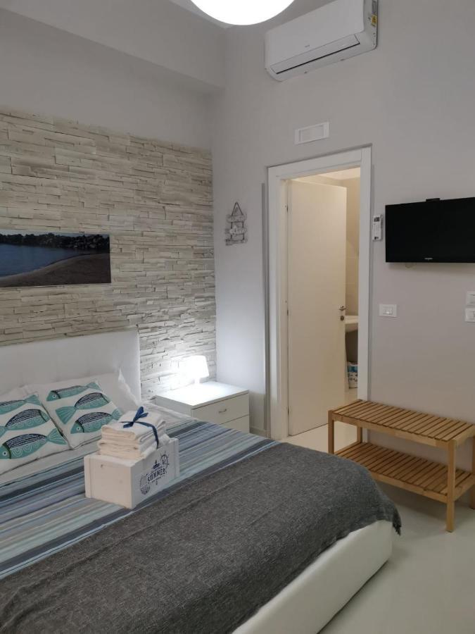 Bed and Breakfast Al porticciolo Salerno Esterno foto