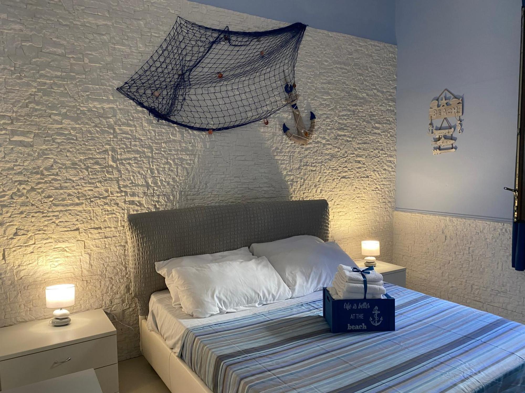 Bed and Breakfast Al porticciolo Salerno Esterno foto