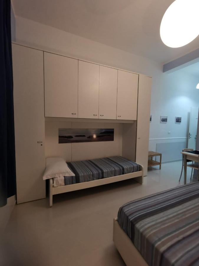 Bed and Breakfast Al porticciolo Salerno Esterno foto